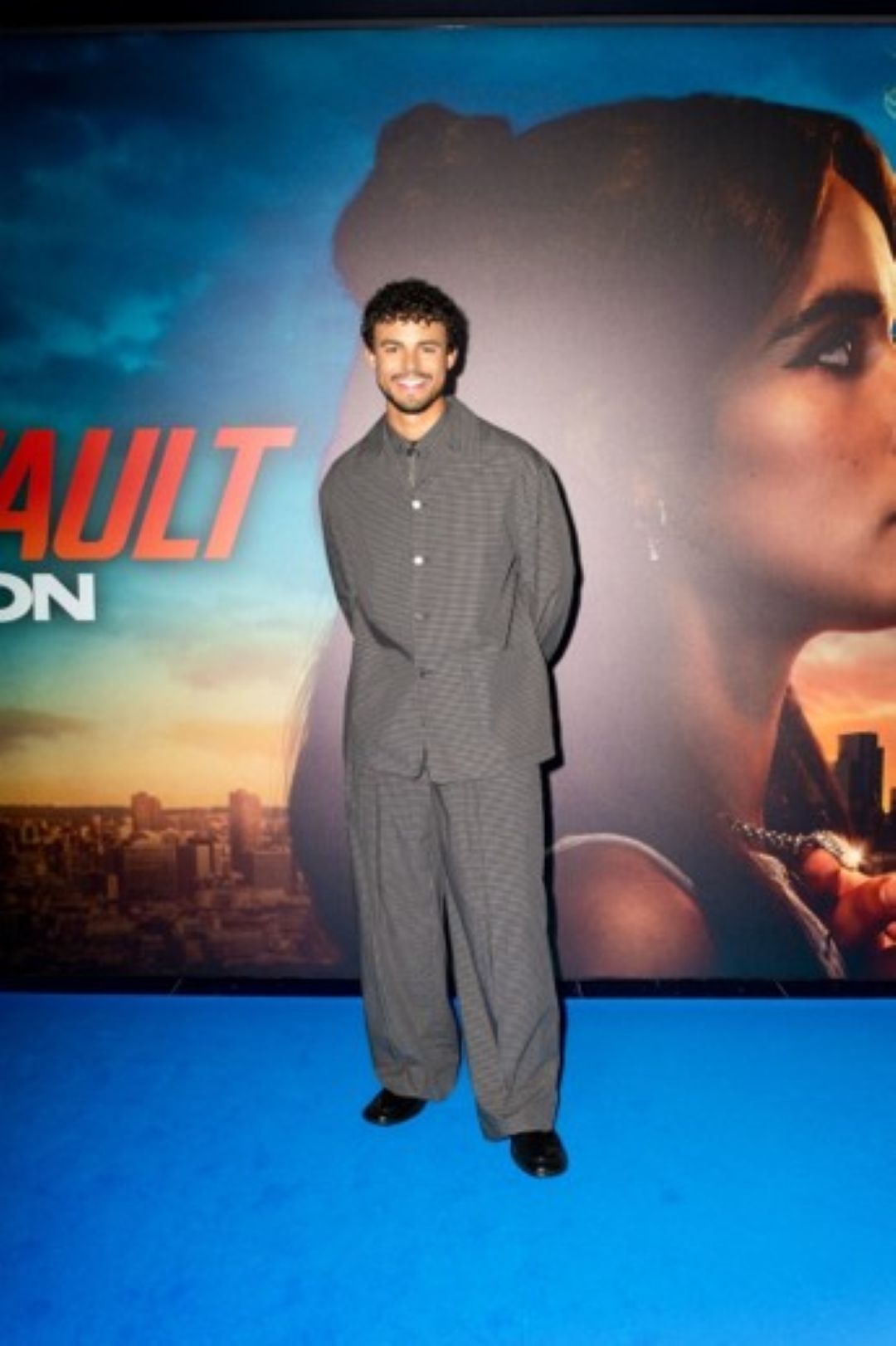Ο Matthew Broome φόρεσε Calvin Klein Collection στην πρεμιέρα του «Your Fault: London» στο Ηνωμένο Βασίλειο.